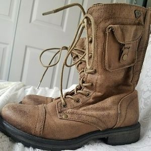 Roxy suede brown combat boots